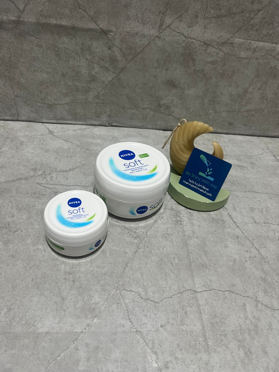 کرم مرطوب کننده نیوآ مدل Soft